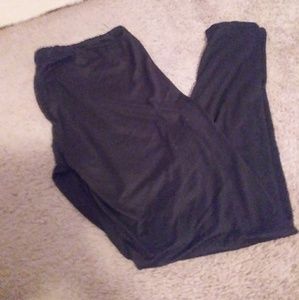 Black mid wasted leggings